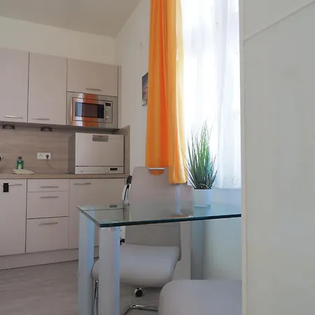 Residenz Unter Den Linden 18 Direkt Am Stadtwald 아파트 *
